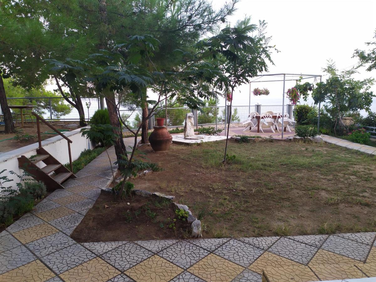 Studios Thanasis Limenaria  Luaran gambar