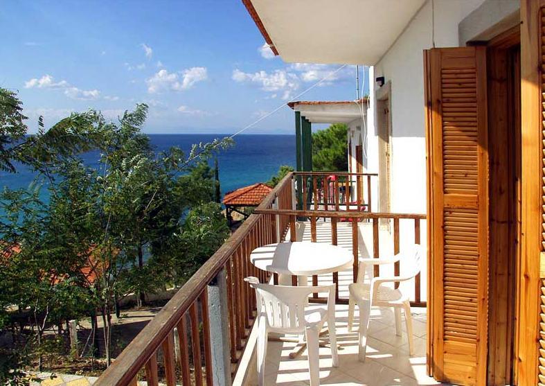 Studios Thanasis Limenaria  Bilik gambar