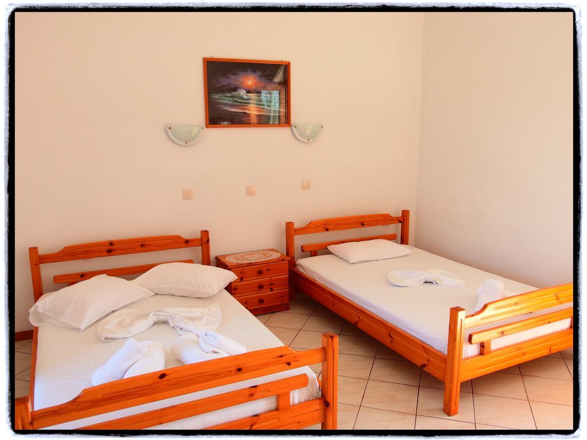 Studios Thanasis Limenaria  Luaran gambar